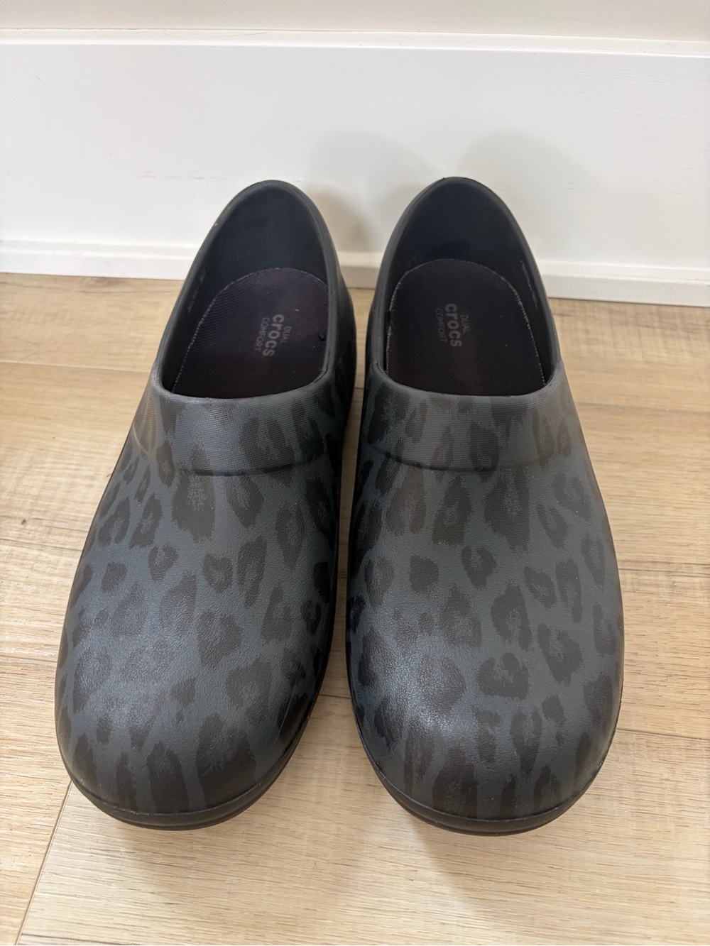Crocs at Work Neria Pro 11 in. Great Condition, size 10
